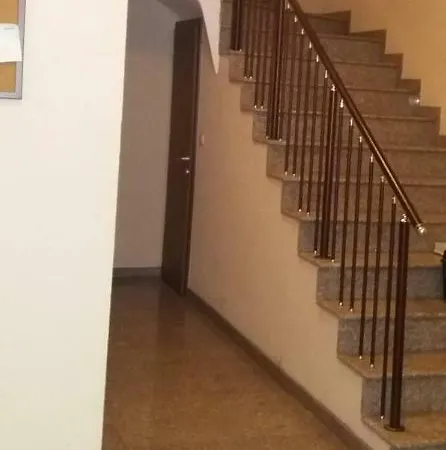 Apartament Primera *